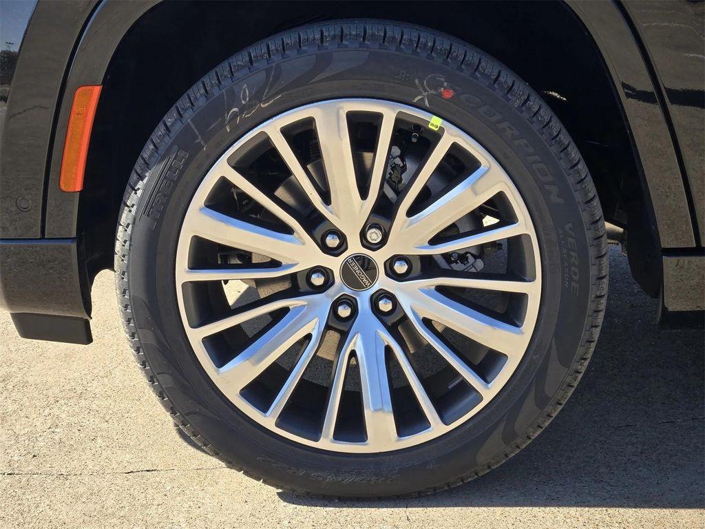 new 2025 Jeep Wagoneer L car, priced at $72,274