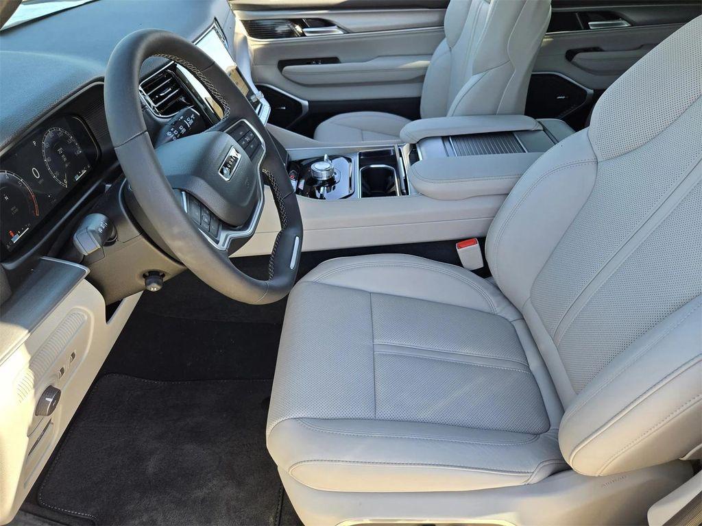 new 2025 Jeep Wagoneer L car, priced at $72,274