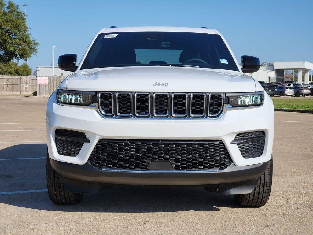 new 2026 Jeep Grand Cherokee car, priced at $33,235