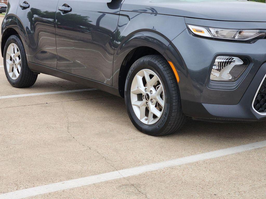 used 2022 Kia Soul car, priced at $15,282