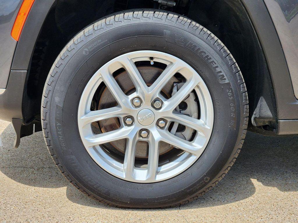 new 2025 Jeep Grand Cherokee L car, priced at $36,994