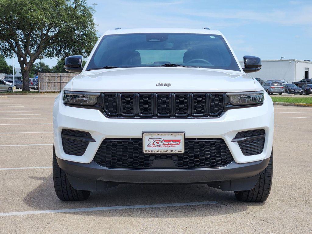 used 2023 Jeep Grand Cherokee car, priced at $26,171