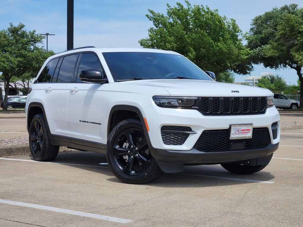 used 2023 Jeep Grand Cherokee car, priced at $26,171