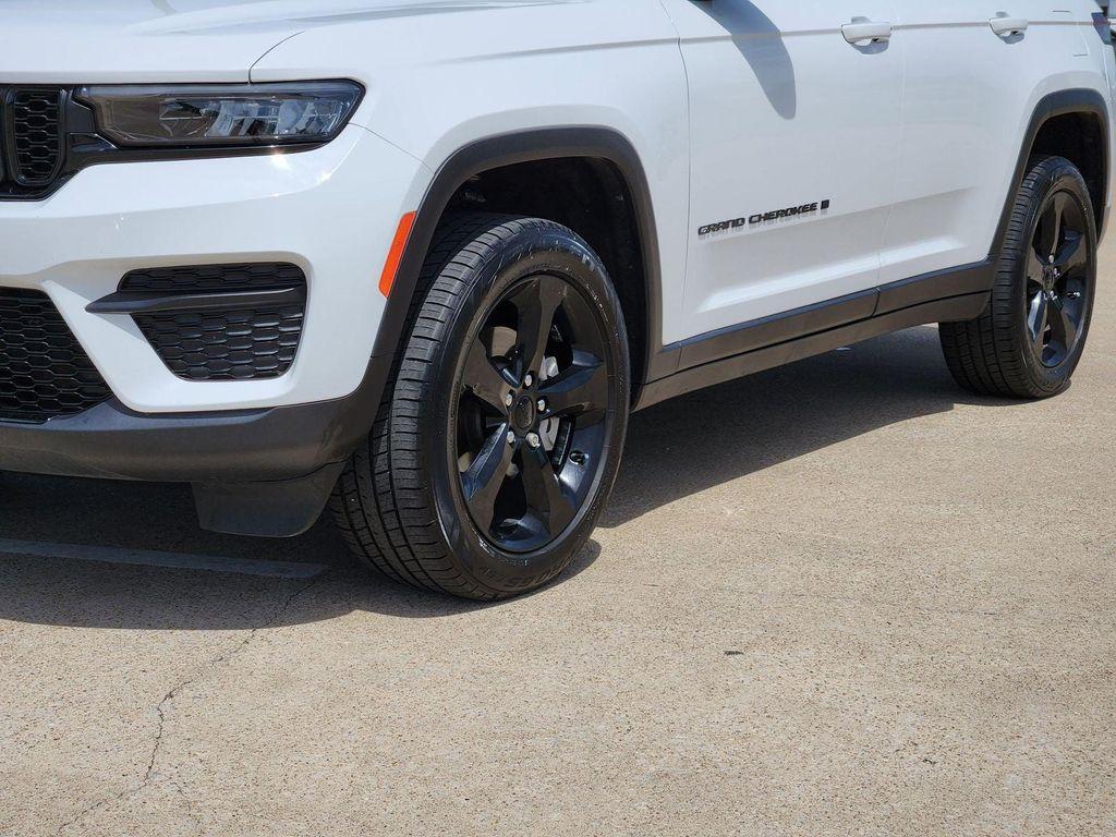 used 2023 Jeep Grand Cherokee car, priced at $26,171