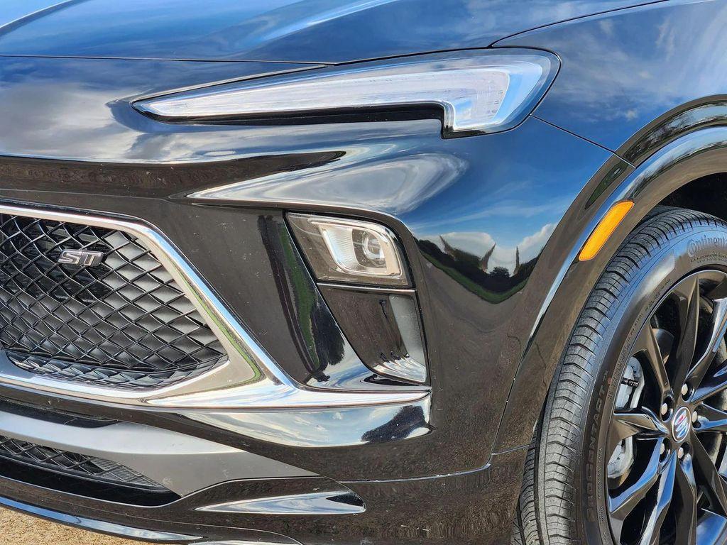 used 2025 Buick Encore GX car, priced at $24,925