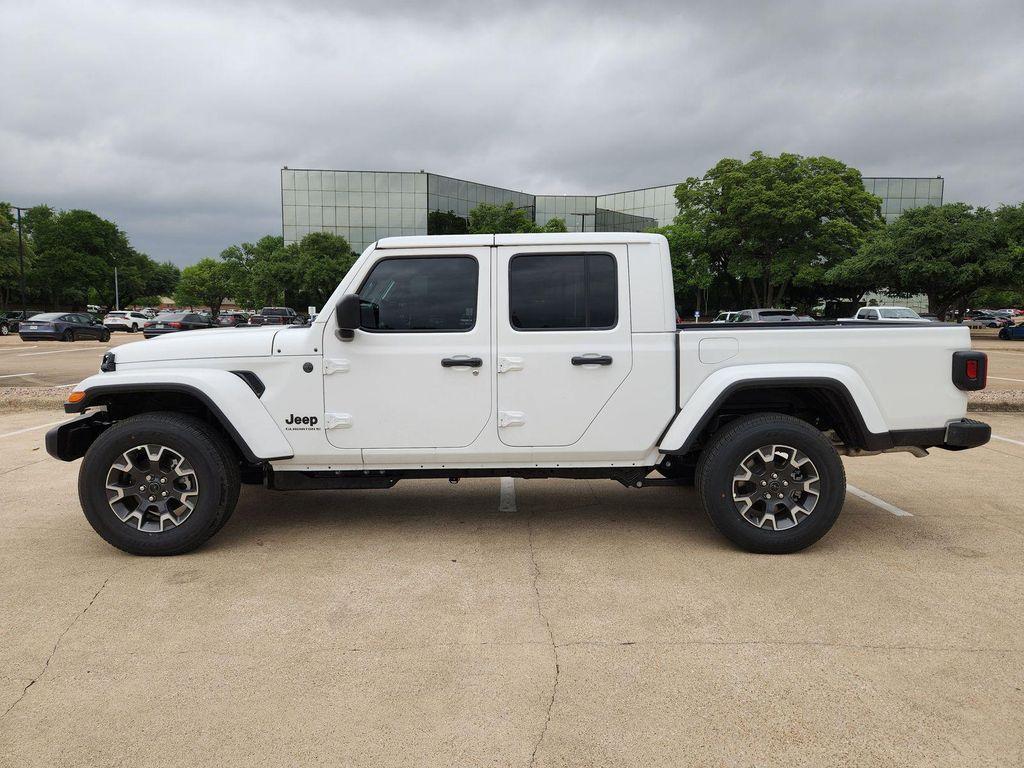 new 2026 Jeep Gladiator car, priced at $41,766