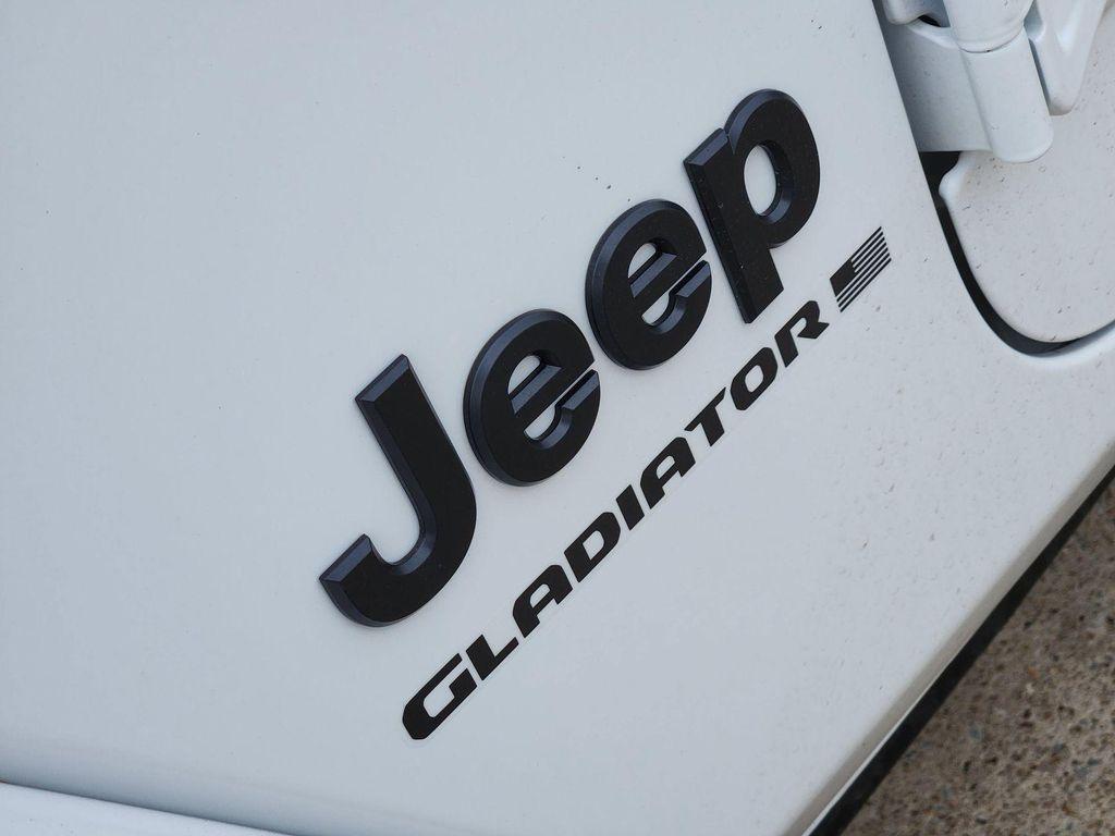 new 2026 Jeep Gladiator car, priced at $41,766