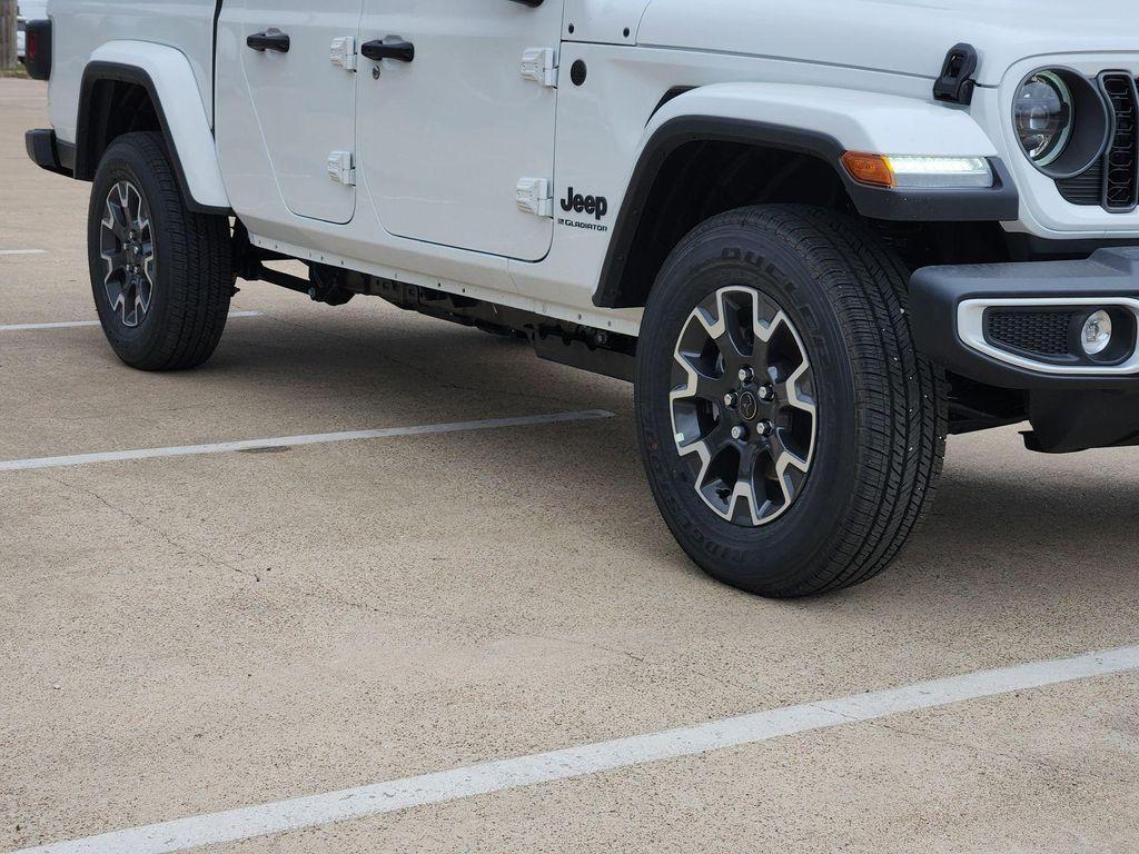new 2026 Jeep Gladiator car, priced at $41,766