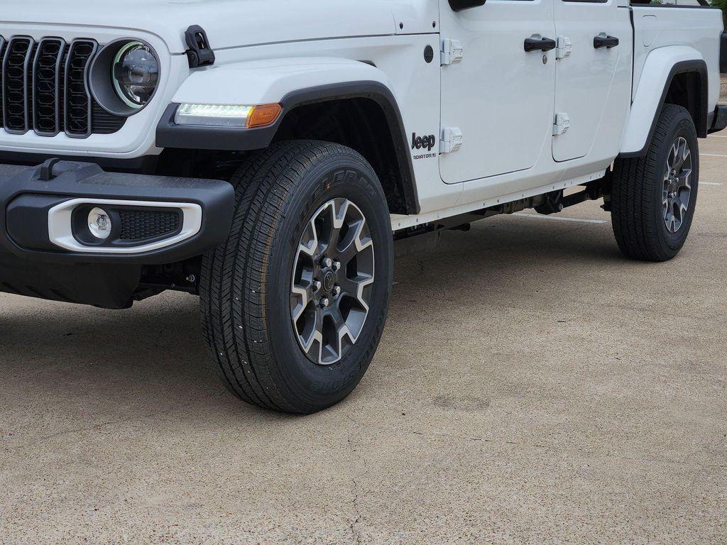 new 2026 Jeep Gladiator car, priced at $41,766