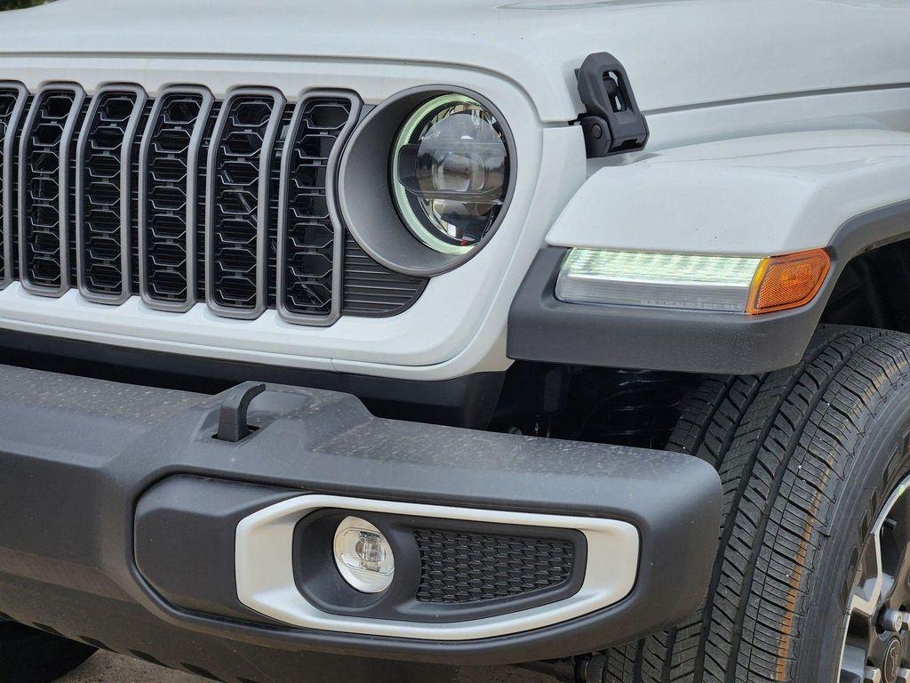 new 2026 Jeep Gladiator car, priced at $41,766