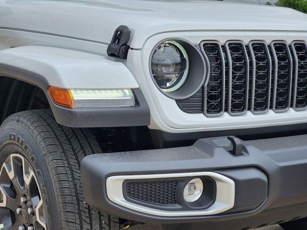 new 2026 Jeep Gladiator car, priced at $41,766