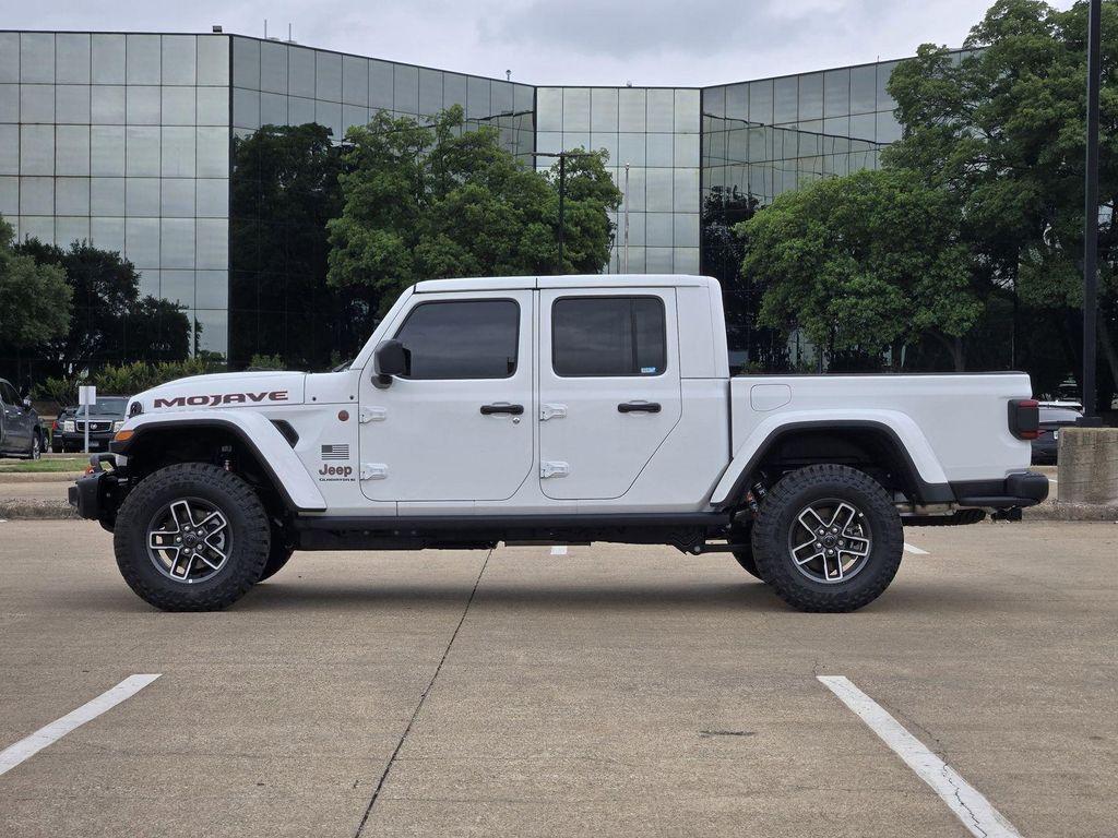 new 2026 Jeep Gladiator car, priced at $51,432