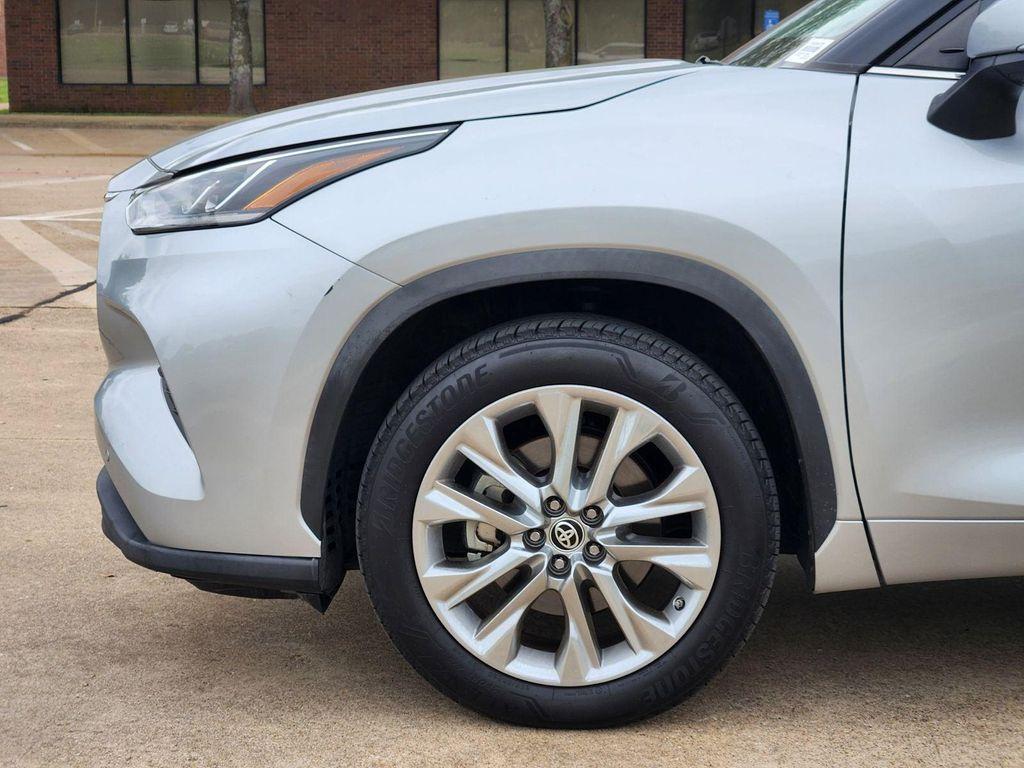 used 2020 Toyota Highlander car, priced at $28,358