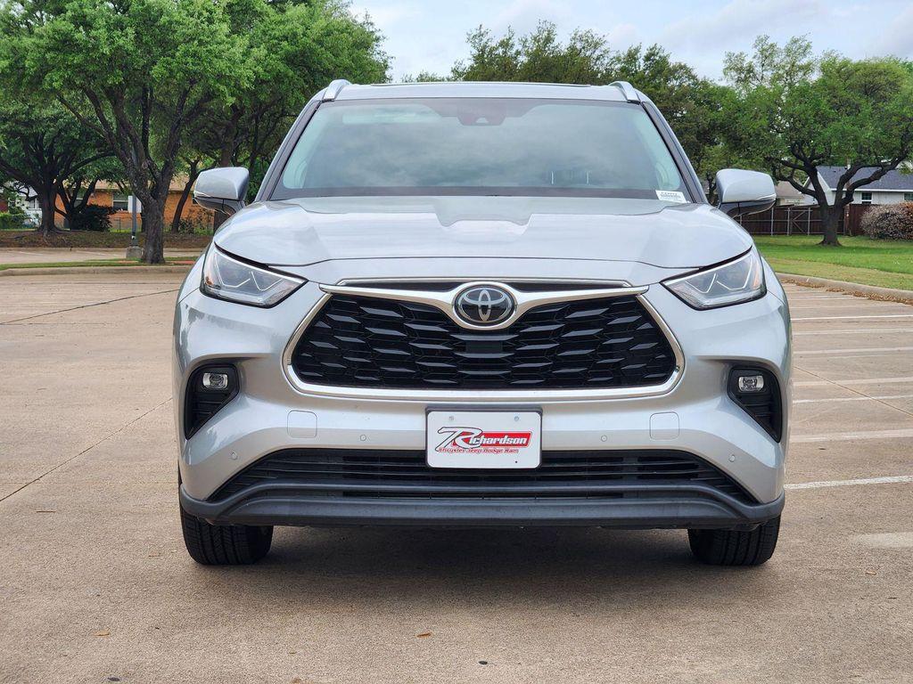 used 2020 Toyota Highlander car, priced at $28,358