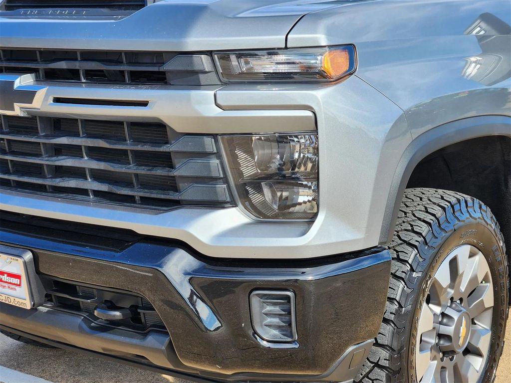 used 2024 Chevrolet Silverado 2500 car, priced at $41,986