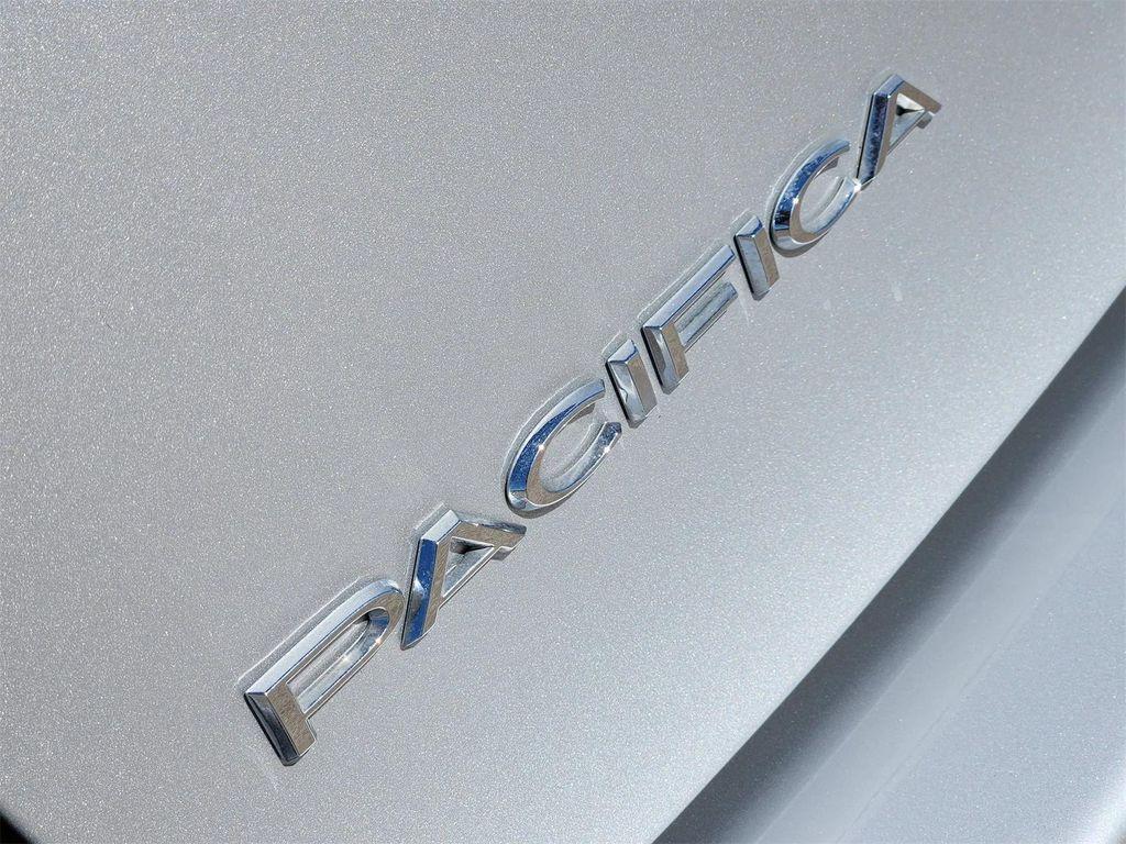 used 2024 Chrysler Pacifica car, priced at $30,362