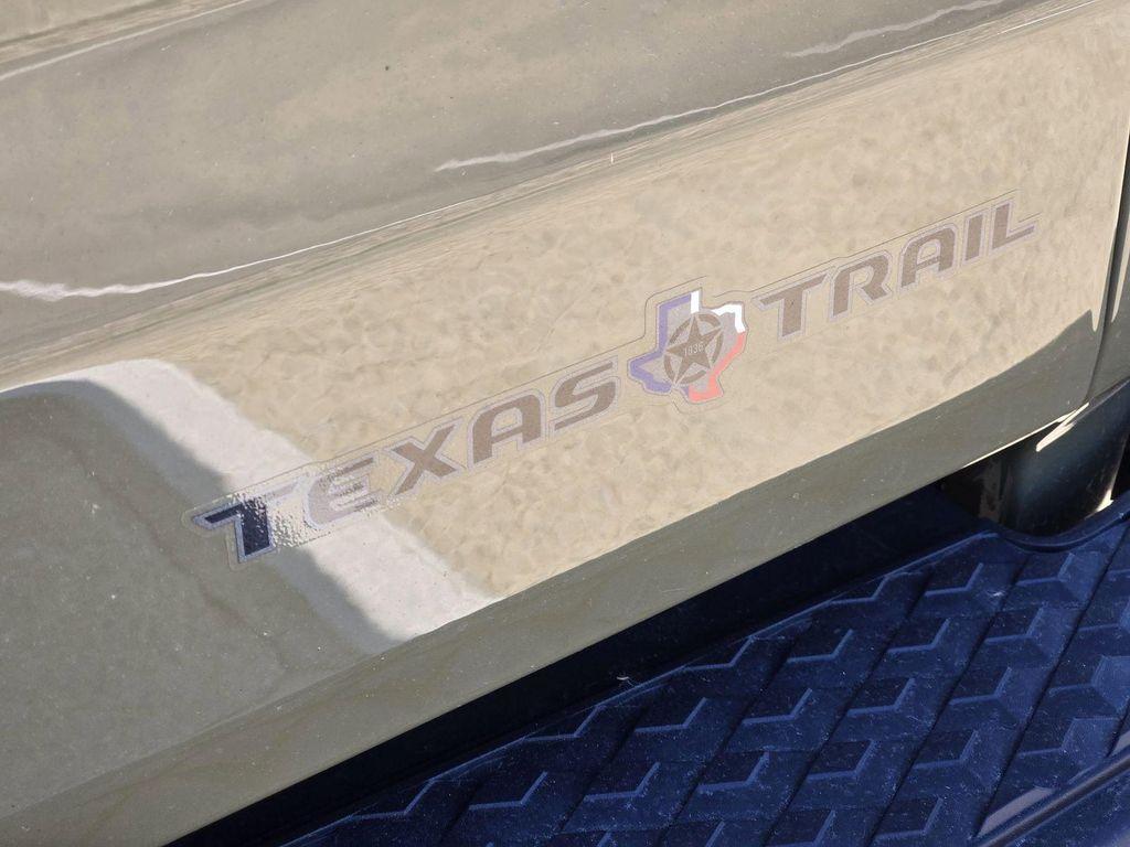 new 2026 Jeep Gladiator car, priced at $42,997