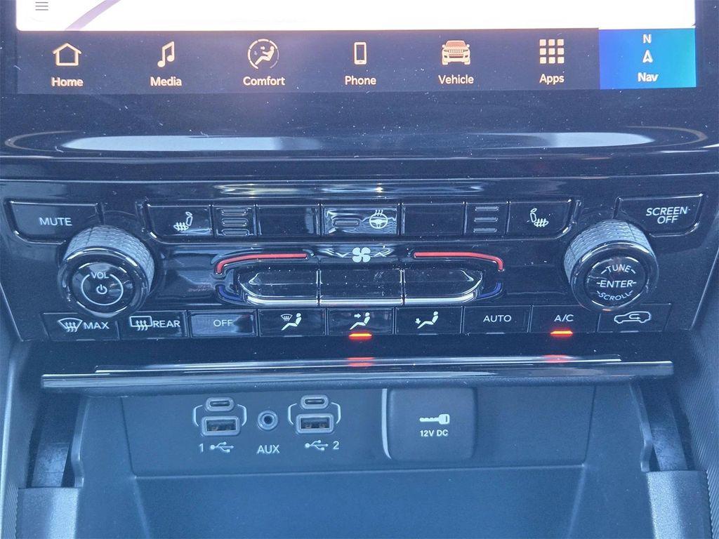 new 2025 Jeep Grand Cherokee L car, priced at $42,775