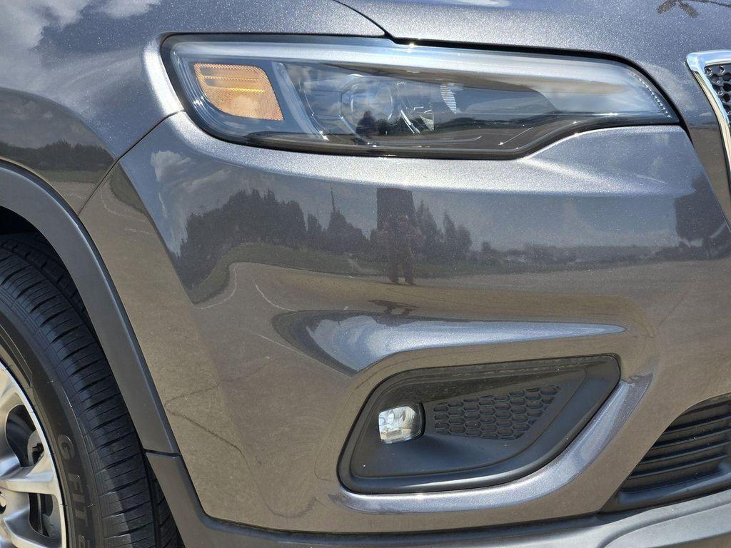 used 2019 Jeep Cherokee car, priced at $15,996