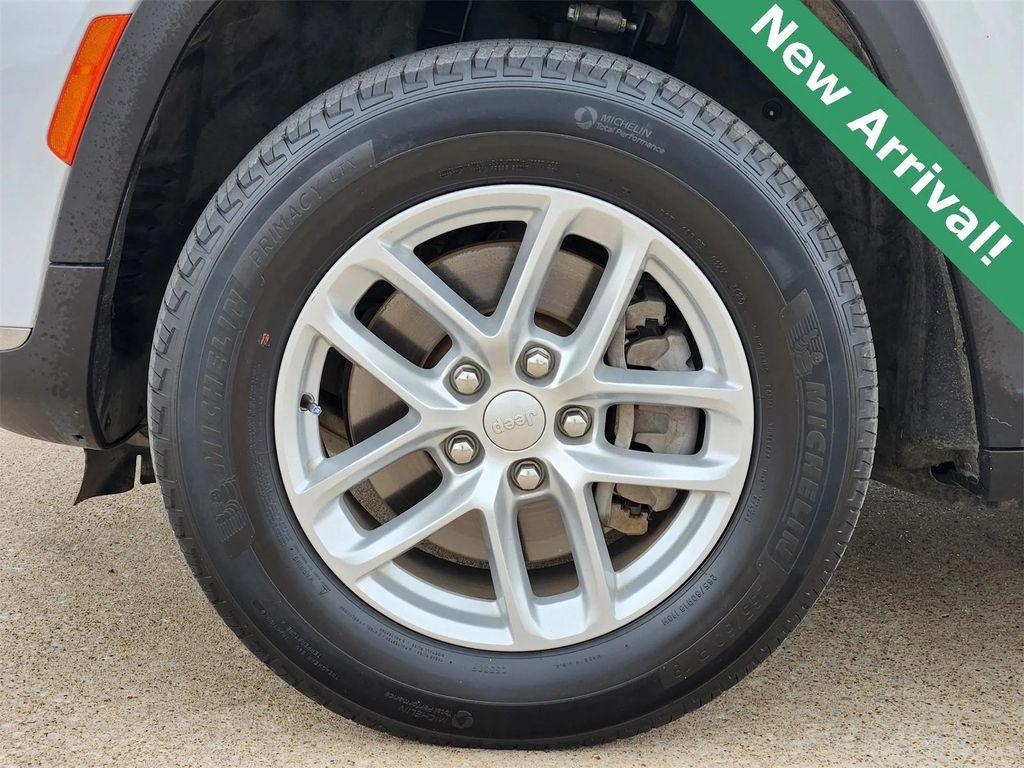 used 2024 Jeep Grand Cherokee L car, priced at $27,888