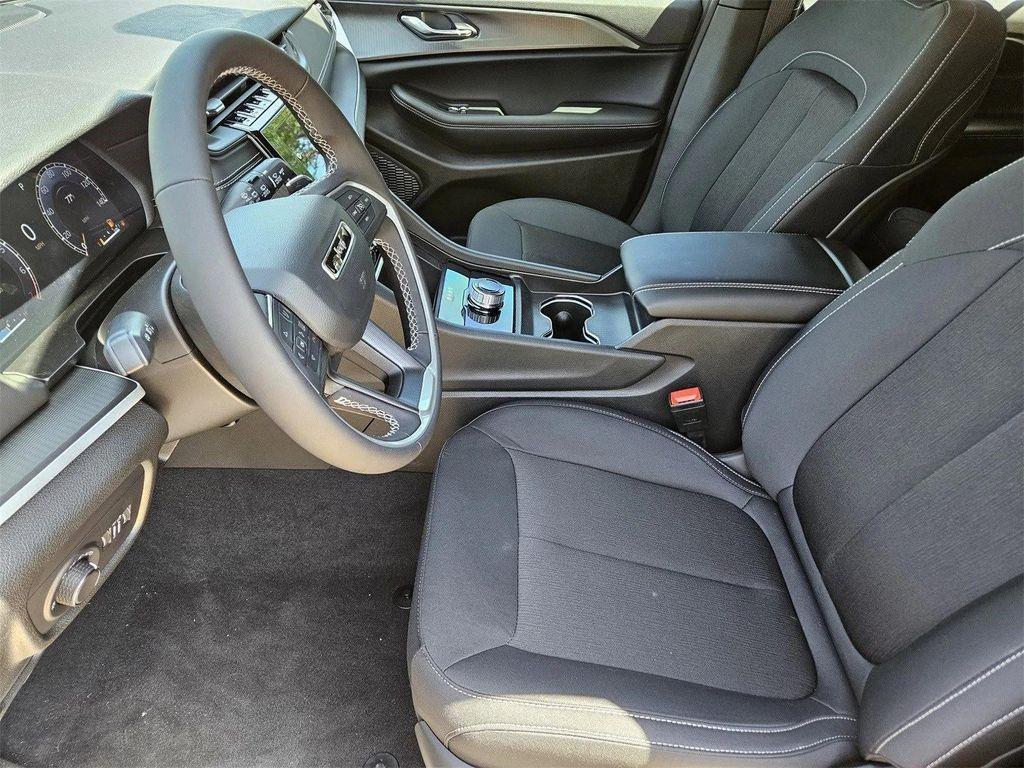 new 2025 Jeep Grand Cherokee car, priced at $32,446