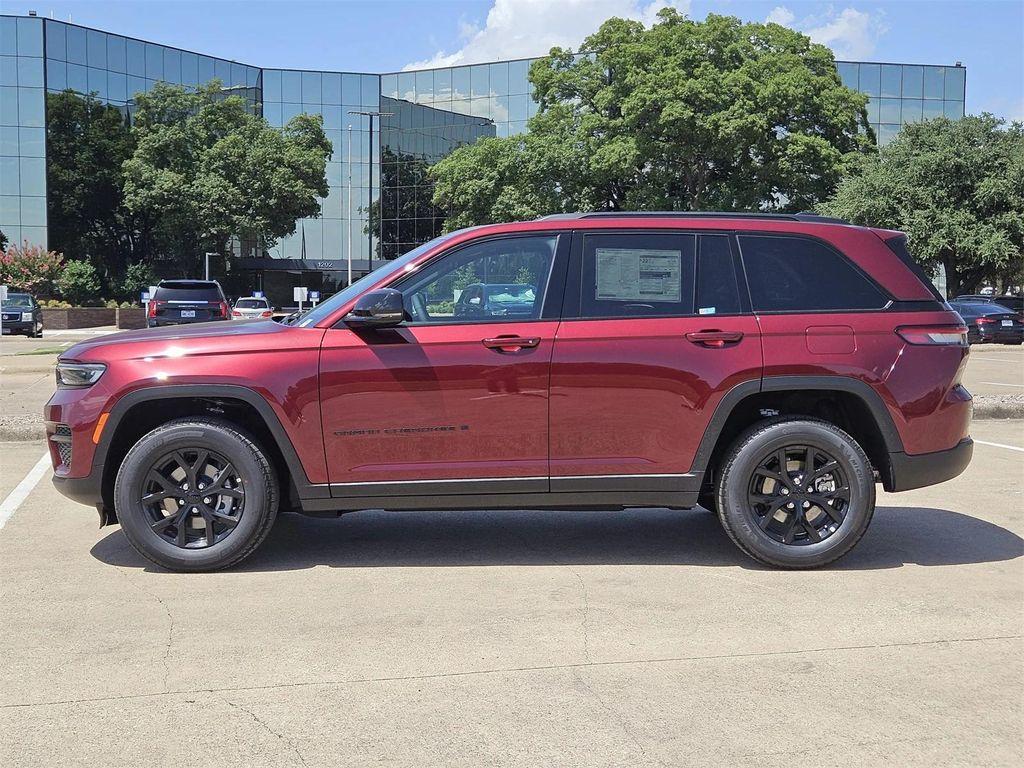 new 2025 Jeep Grand Cherokee car, priced at $37,312