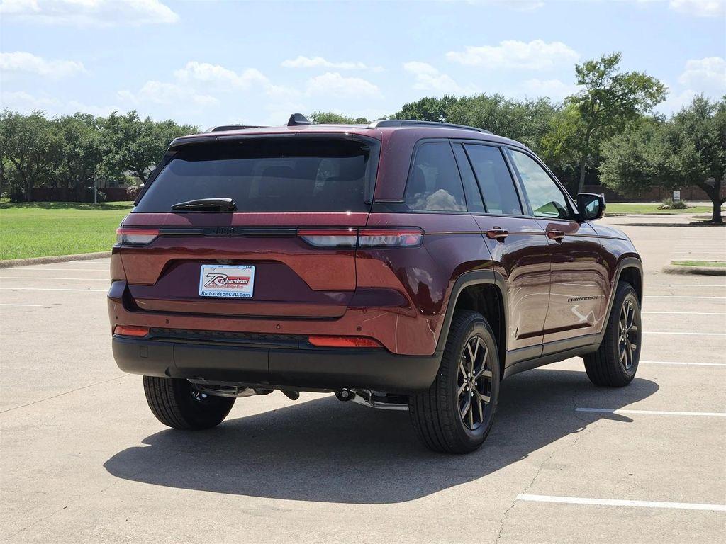 new 2025 Jeep Grand Cherokee car, priced at $37,312