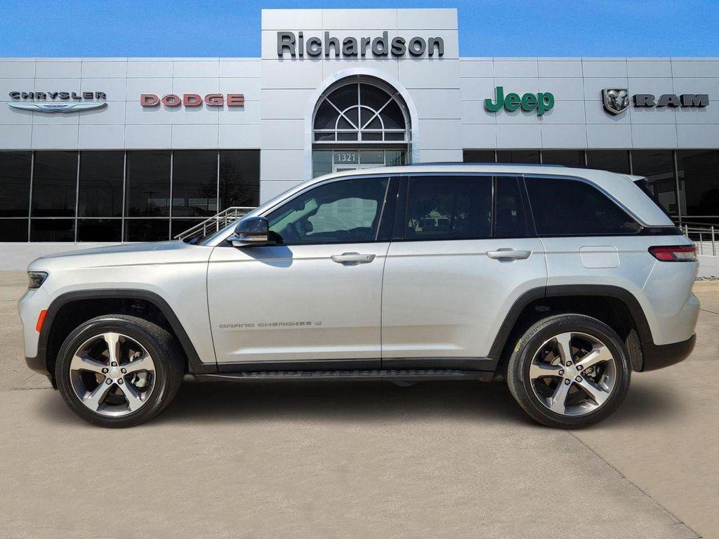 used 2023 Jeep Grand Cherokee car, priced at $29,276