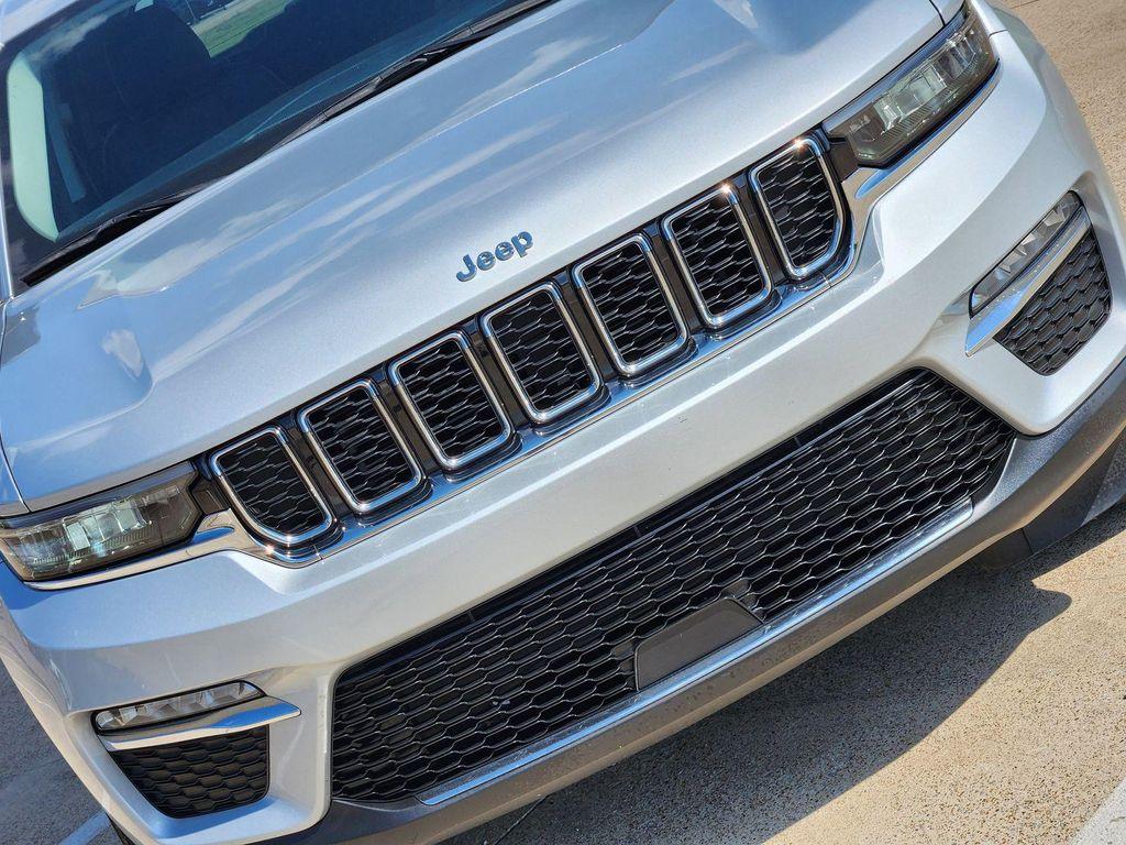 used 2023 Jeep Grand Cherokee car, priced at $29,276