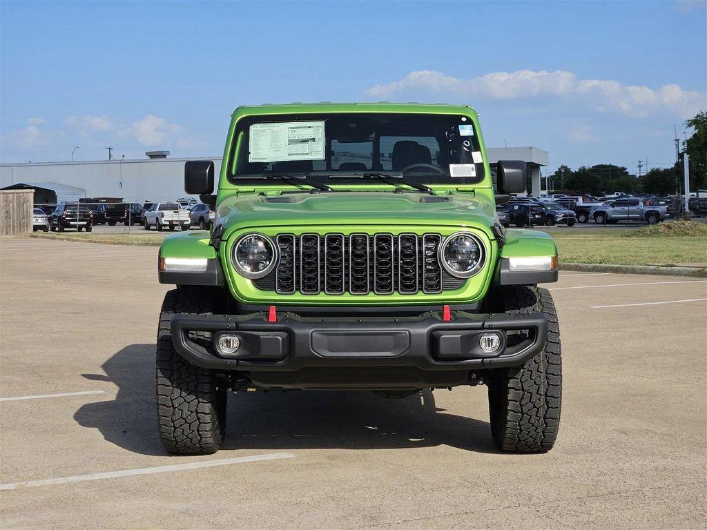new 2025 Jeep Gladiator car, priced at $45,338