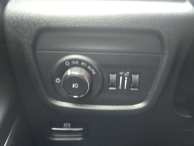 new 2026 Jeep Grand Cherokee car, priced at $48,953