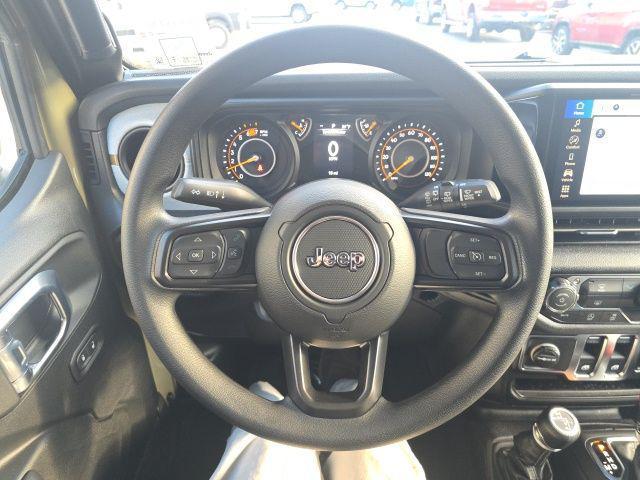 new 2026 Jeep Wrangler car, priced at $40,319