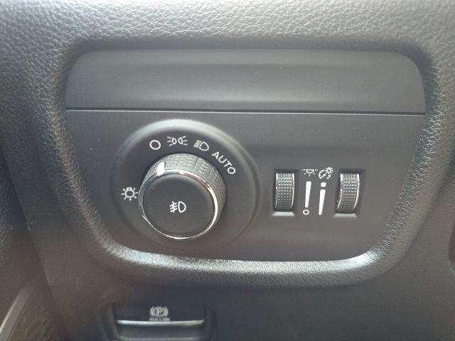 new 2026 Jeep Grand Cherokee car, priced at $49,489