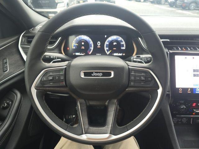used 2024 Jeep Grand Cherokee car, priced at $37,399