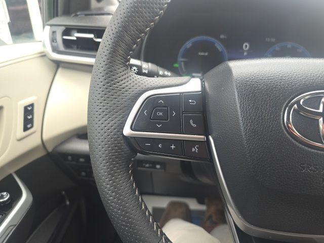 used 2025 Toyota Sienna car, priced at $57,999