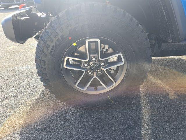 new 2026 Jeep Gladiator car, priced at $57,009