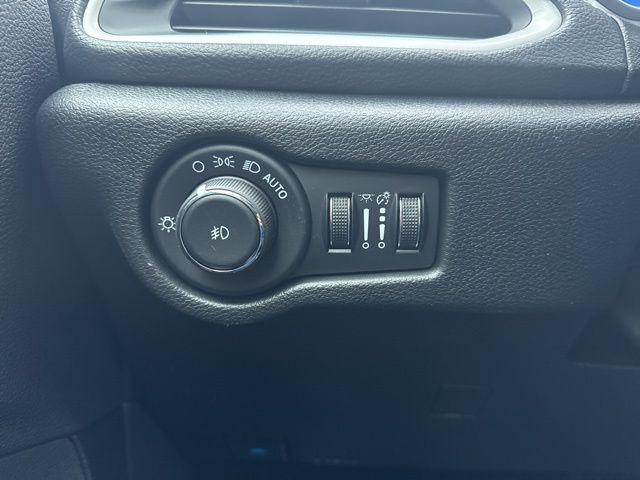 new 2026 Chrysler Pacifica car, priced at $48,661