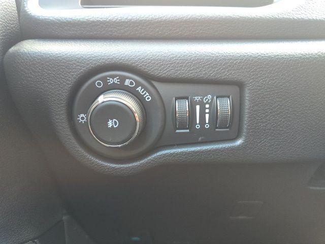 new 2026 Chrysler Pacifica car, priced at $43,358