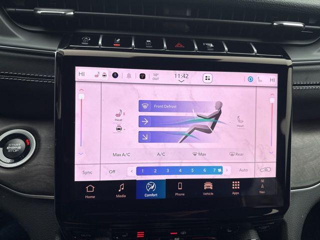 new 2025 Jeep Grand Cherokee car, priced at $50,072