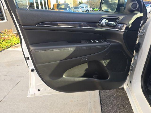 used 2020 Jeep Grand Cherokee car, priced at $23,799