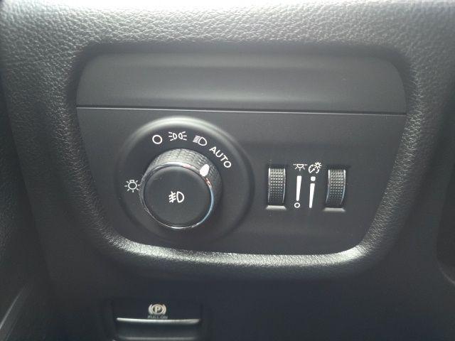 new 2026 Jeep Grand Cherokee car, priced at $47,850