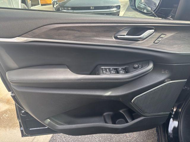 new 2026 Jeep Grand Cherokee car, priced at $50,385