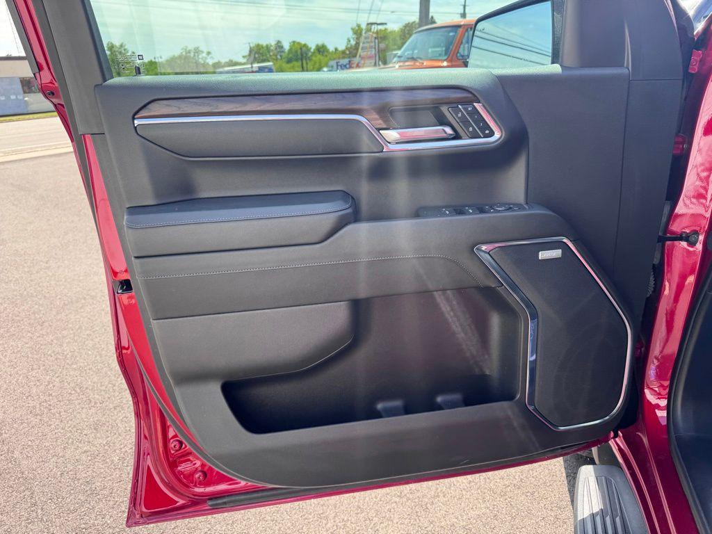 used 2024 GMC Sierra 1500 car, priced at $47,500