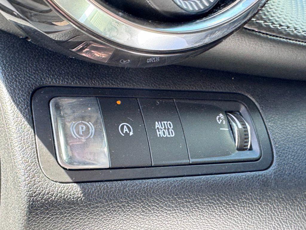 used 2026 Chevrolet Equinox car, priced at $27,492