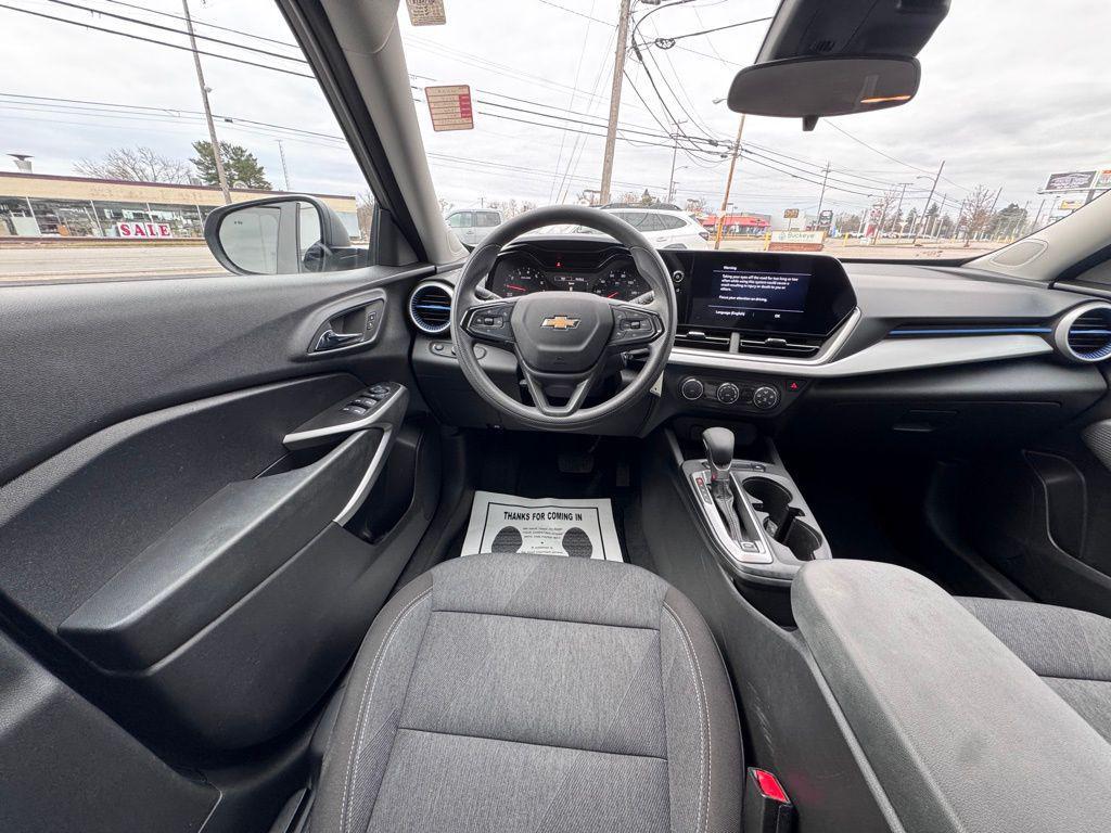 used 2024 Chevrolet Trax car