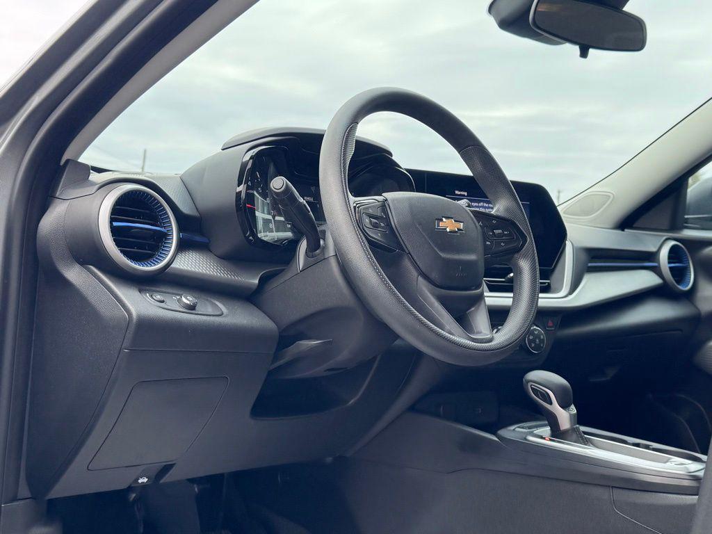 used 2024 Chevrolet Trax car