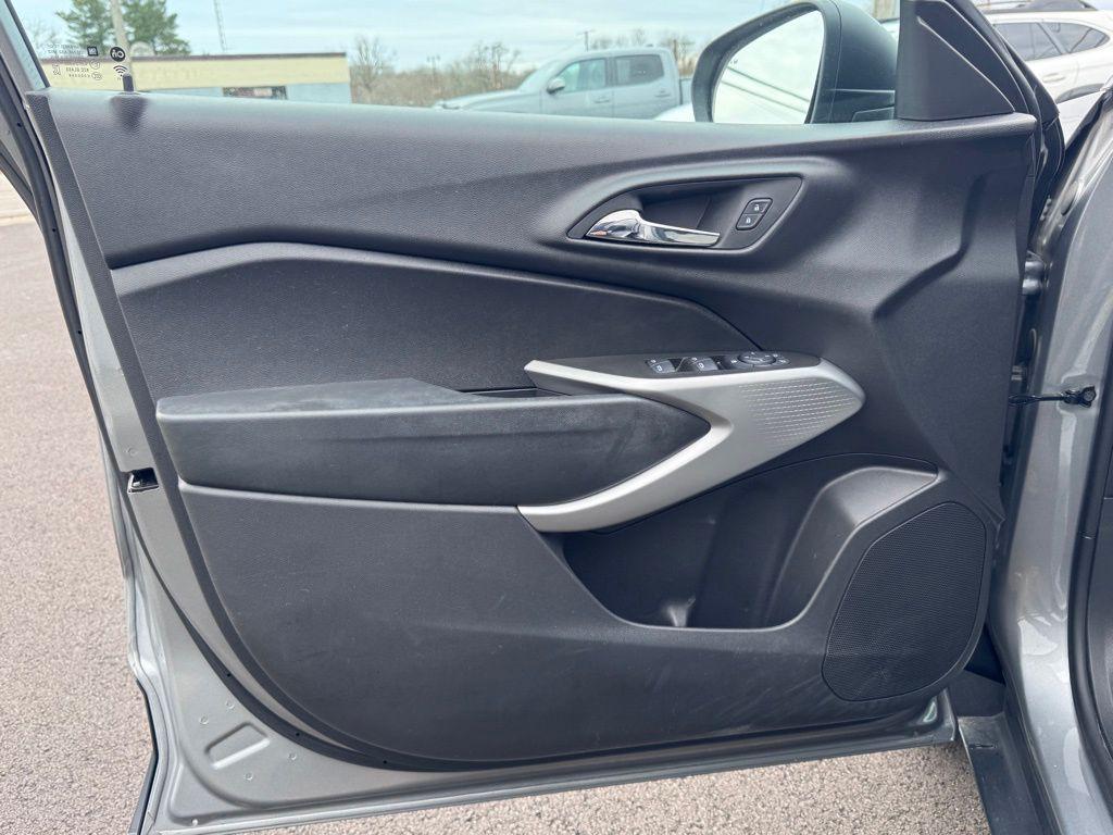 used 2024 Chevrolet Trax car