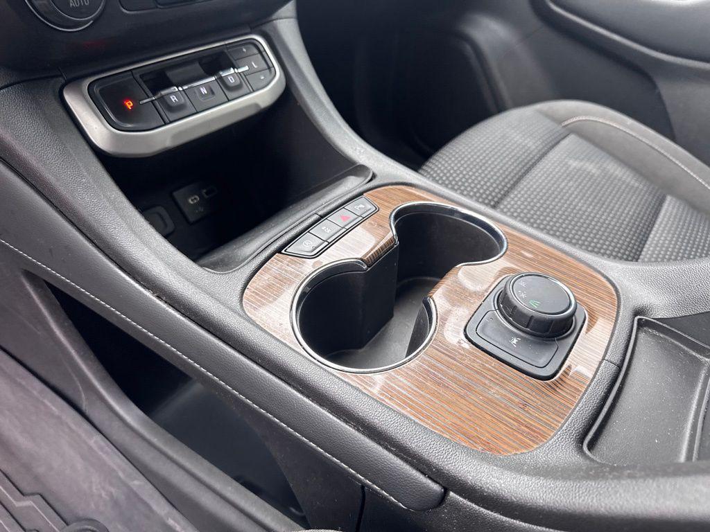 used 2023 GMC Acadia car, priced at $19,404