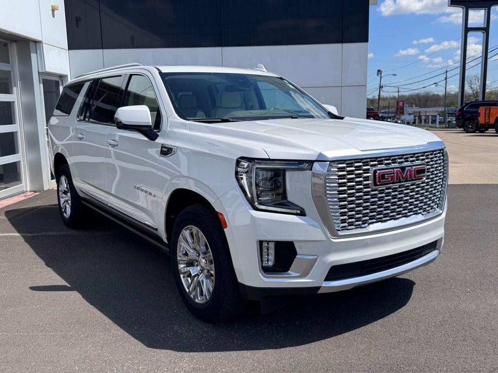 used 2023 GMC Yukon XL car, priced at $55,792