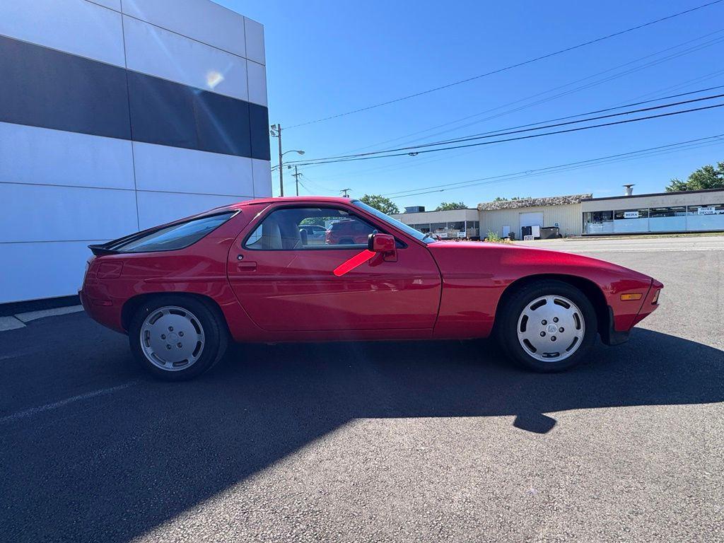 used 1986 Porsche 928 car, priced at $28,991